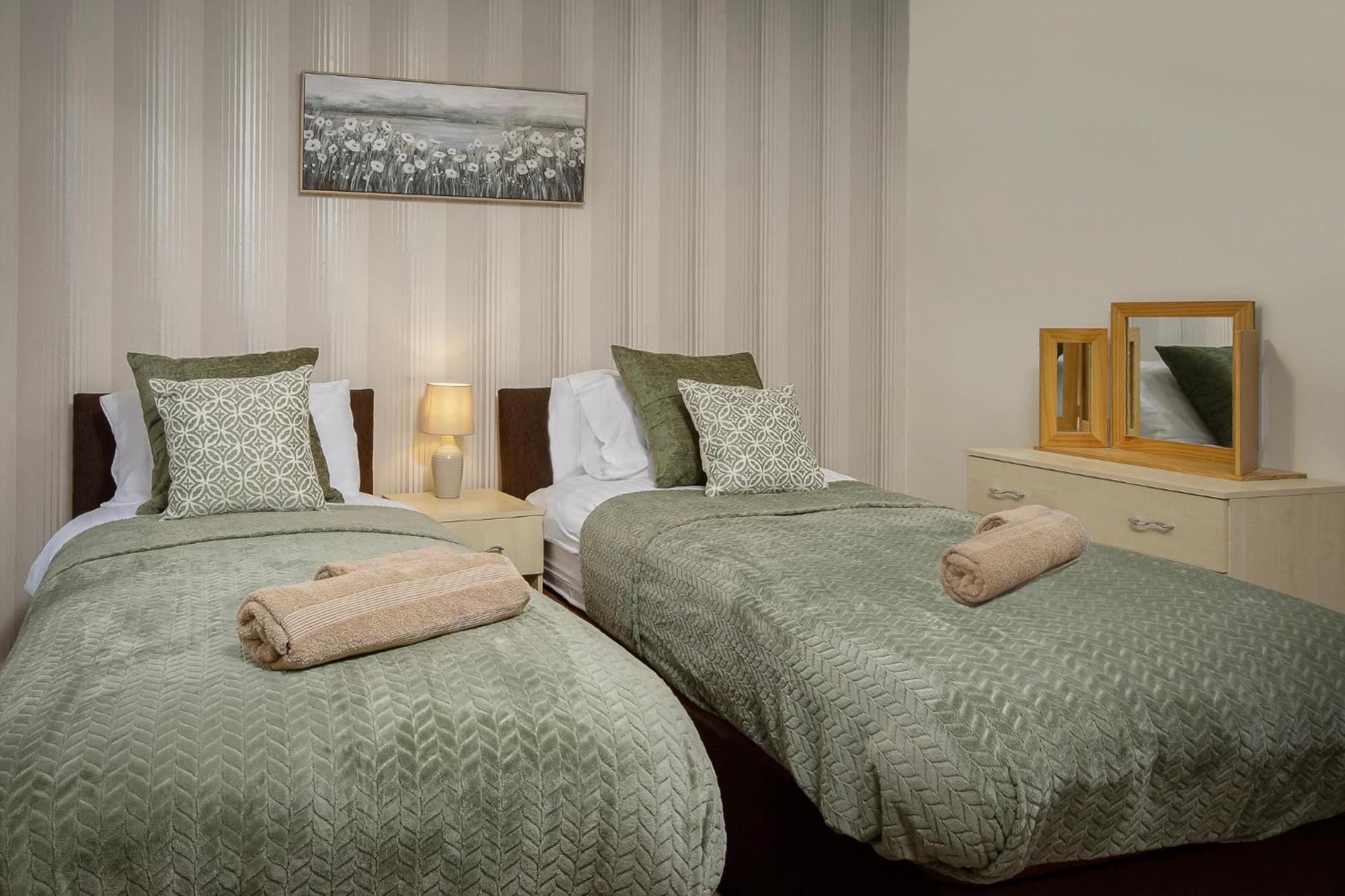 Arnside - Spacious 10-Bedroom Seaside Cottage Blackpool Ngoại thất bức ảnh