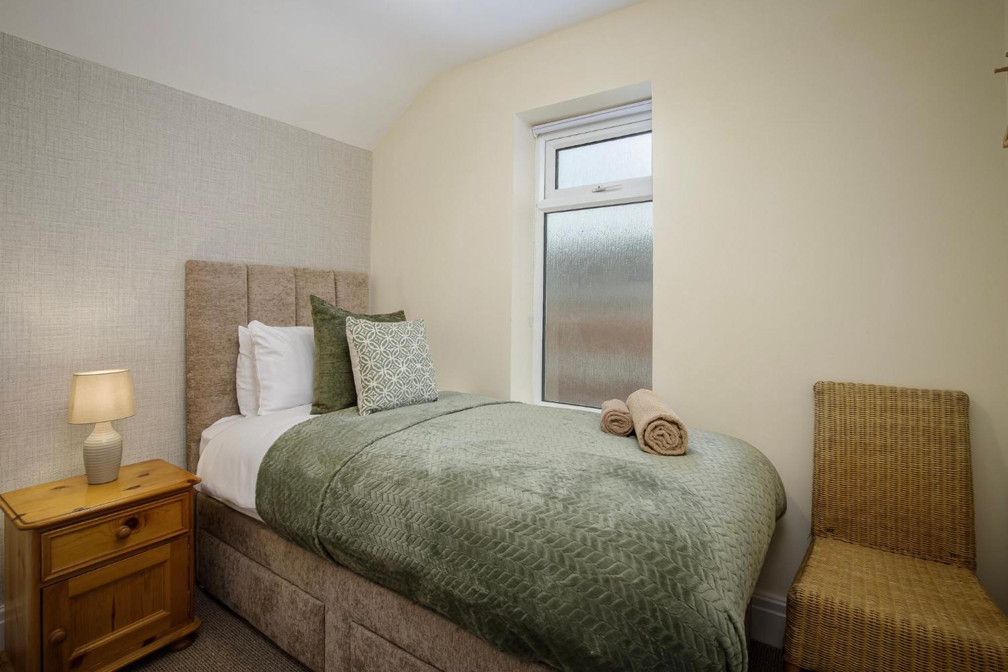 Arnside - Spacious 10-Bedroom Seaside Cottage Blackpool Ngoại thất bức ảnh