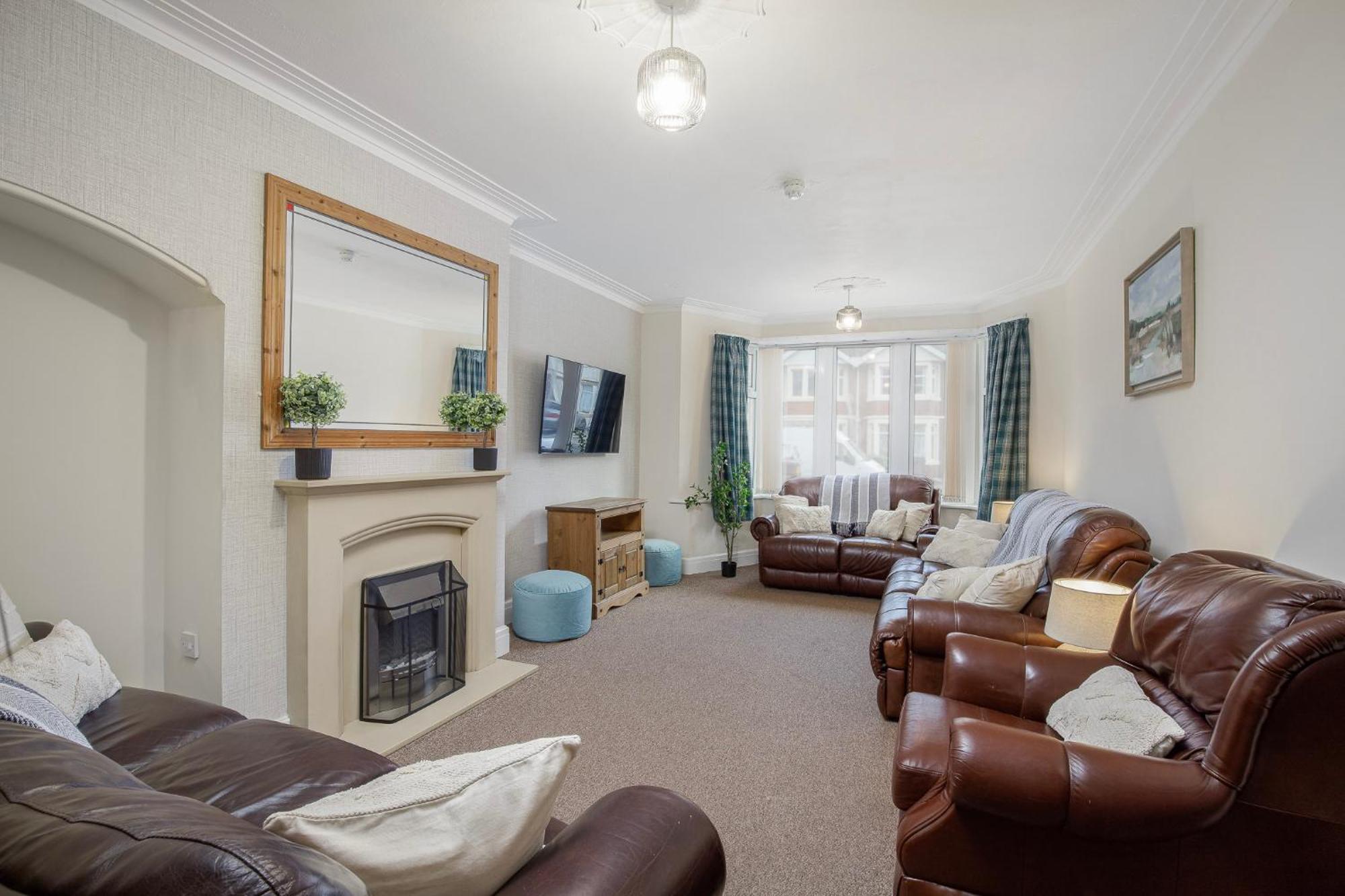 Arnside - Spacious 10-Bedroom Seaside Cottage Blackpool Ngoại thất bức ảnh
