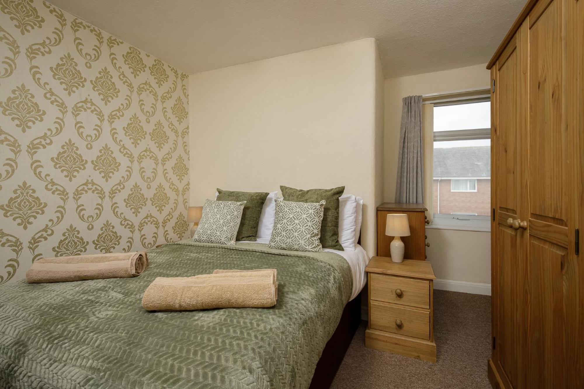 Arnside - Spacious 10-Bedroom Seaside Cottage Blackpool Ngoại thất bức ảnh