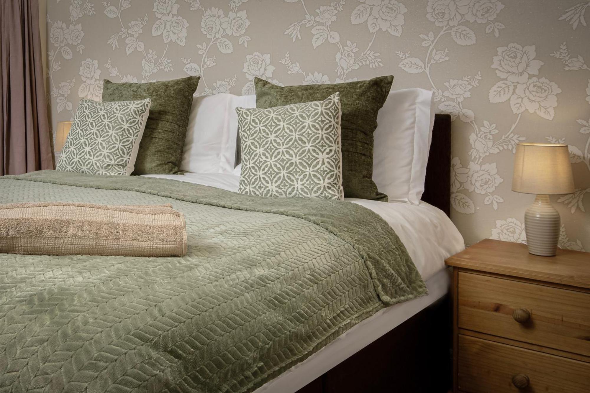 Arnside - Spacious 10-Bedroom Seaside Cottage Blackpool Ngoại thất bức ảnh